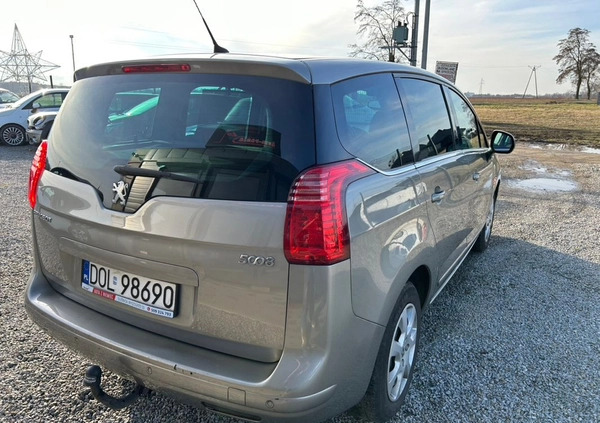 Peugeot 5008 cena 20400 przebieg: 349000, rok produkcji 2009 z Malbork małe 232